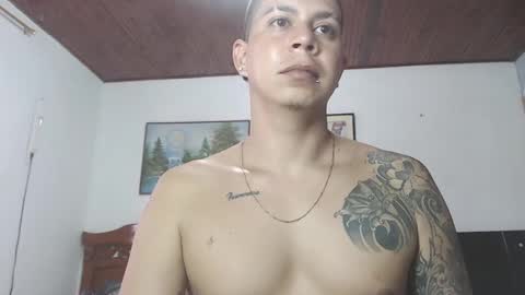 jhon tommy online show from December 2024 04:54:01 PM