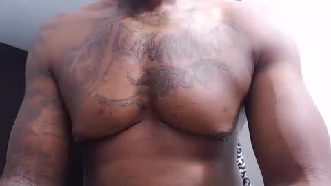 Jhon Tomson online show from November 2025 09:43:02 PM