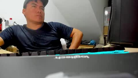 jhonatan_morales_s online show from October 2025 04:45:02 AM