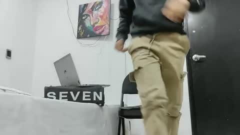 jhon online show from February 2025 12:05:02 PM