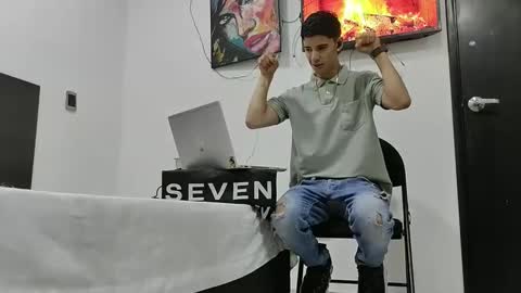 jhon online show from February 2025 12:56:01 PM