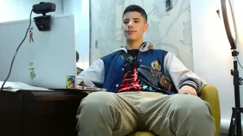 jhon online show from October 2025 10:39:02 PM