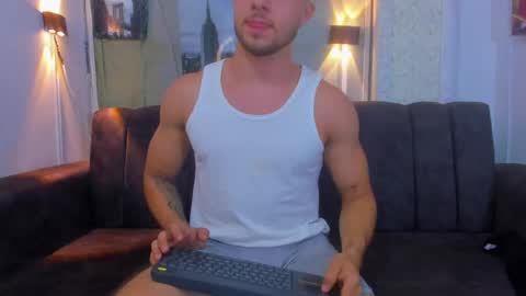 jhonny online show from February 2025 07:06:02 AM