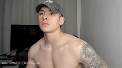 Jhonaiker online show from March 2026 01:54:01 AM