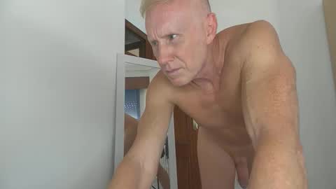 jhonpelopaja2 online show from October 2025 01:35:02 PM