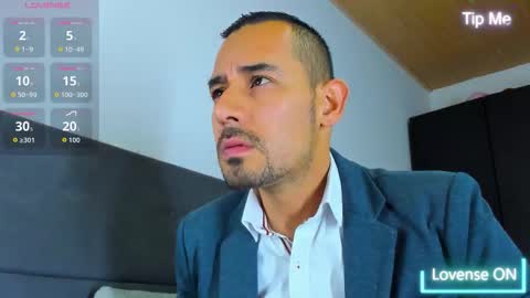 Jhony Alzate online show from October 2025 11:26:02 PM