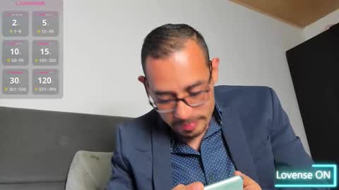 Jhony Alzate online show from February 2026 04:02:02 AM