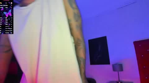 jhonymiller online show from October 2025 02:17:01 AM