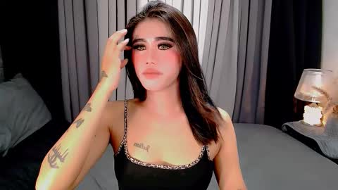 jhuliana_and_charles_room online show from November 2025 05:41:01 AM