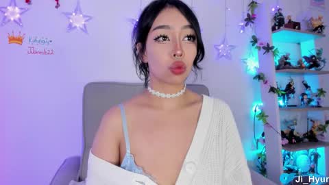 Snapshot of ji_hyun chatting on November 2025 11:49:02 PM Ji online show from November 2025 11:49:02 PM