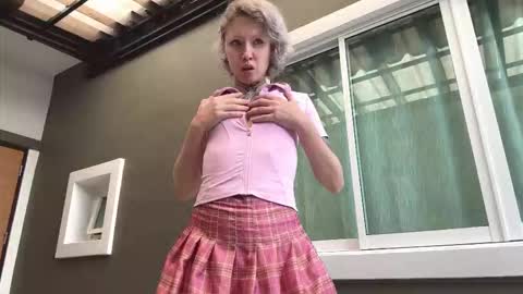 Snapshot of jigglipuff_ chatting on March 2026 01:40:02 AM jigglipuff_ online show from March 2026 01:40:02 AM