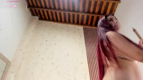 jimenawhite1 online show from March 2026 08:19:01 AM