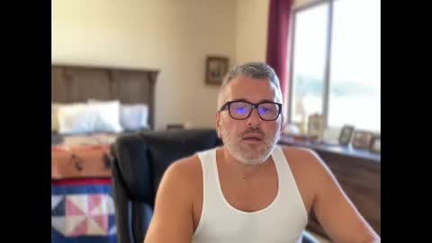 Dad of Three online show from December 2024 08:37:01 PM