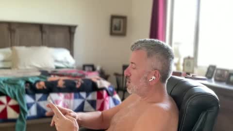 Dad of Three online show from February 2025 05:26:02 PM