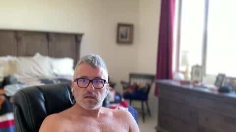 Dad of Three online show from February 2025 06:10:02 PM