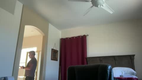 Dad of Three online show from December 2025 07:52:02 PM