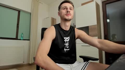 AlphaJimmy online show from November 2025 04:42:01 PM