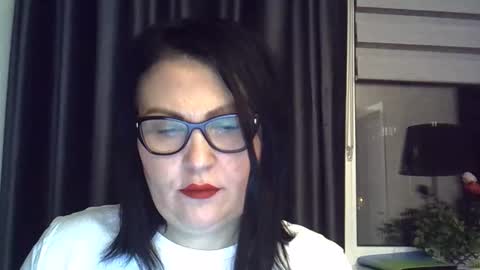 jina_ami online show from December 2025 02:00:01 PM