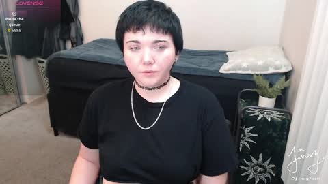 jinxyfawn online show from May 2026 05:38:01 AM