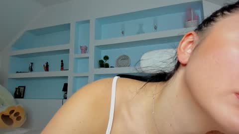 Juliee online show from December 2025 07:31:02 PM