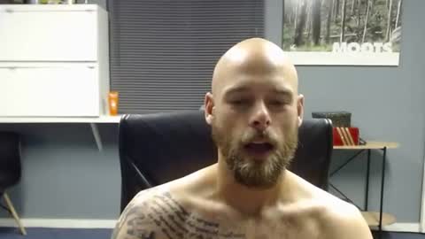 Snapshot of jjameson41 chatting on February 2025 03:04:02 AM JamesJan van Rebel online show from February 2025 03:04:02 AM