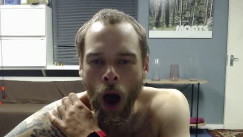 Snapshot of jjameson41 chatting on November 2025 02:43:02 AM JamesJan van Rebel online show from November 2025 02:43:02 AM