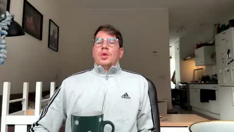 Snapshot of jjd8 chatting on October 2025 12:22:02 PM jjd8 online show from October 2025 12:22:02 PM