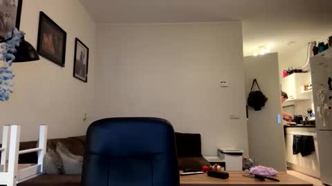 Snapshot of jjd8 chatting on October 2025 05:14:01 PM jjd8 online show from October 2025 05:14:01 PM