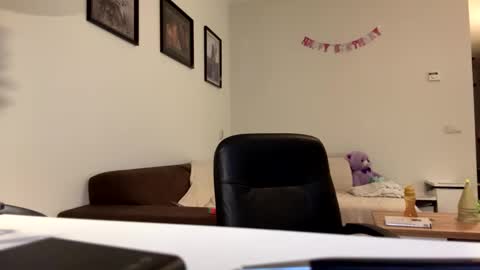 Snapshot of jjd8 chatting on November 2025 09:54:01 PM jjd8 online show from November 2025 09:54:01 PM