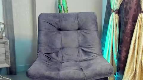 JOAN SAENZ online show from February 2025 11:52:01 AM