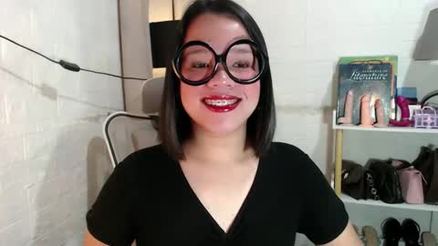 Joana online show from February 2025 07:48:02 PM