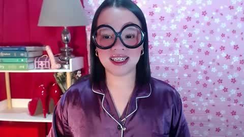 Joana online show from October 2025 04:48:02 AM