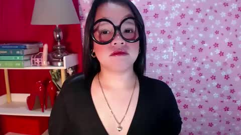 Joana online show from November 2025 07:34:01 PM