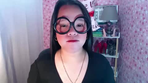 Joana online show from November 2025 08:35:02 PM