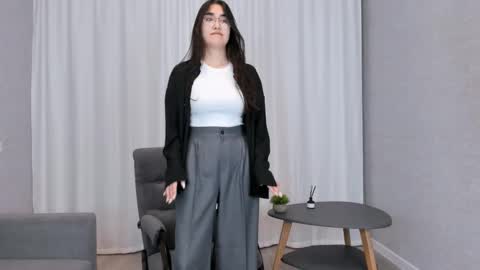 Snapshot of joangoulder chatting on December 2024 02:10:02 PM Mia online show from December 2024 02:10:02 PM