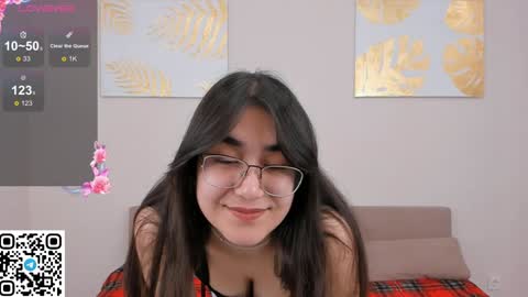 Snapshot of joangoulder chatting on January 2025 01:11:02 PM Mia online show from January 2025 01:11:02 PM