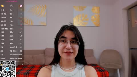 Snapshot of joangoulder chatting on January 2025 12:31:01 PM Mia online show from January 2025 12:31:01 PM