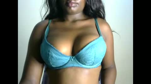 Snapshot of joankein_255 chatting on February 2025 10:34:01 PM varl online show from February 2025 10:34:01 PM