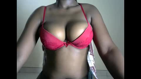 Snapshot of joankein_255 chatting on February 2025 04:32:02 AM varl online show from February 2025 04:32:02 AM