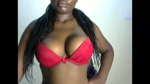 Snapshot of joankein_255 chatting on March 2025 04:25:01 PM varl online show from March 2025 04:25:01 PM