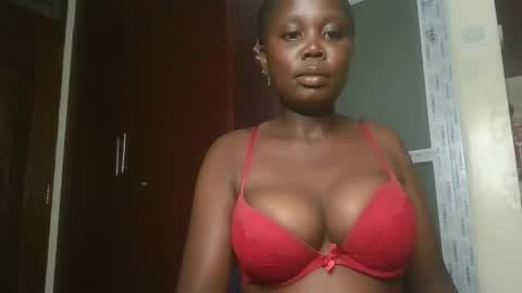 Snapshot of joankein_255 chatting on November 2025 05:55:02 PM varl online show from November 2025 05:55:02 PM