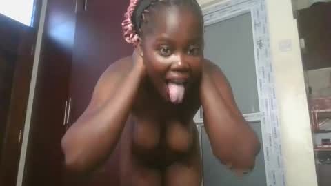 Snapshot of joankein_255 chatting on November 2025 06:33:01 AM varl online show from November 2025 06:33:01 AM