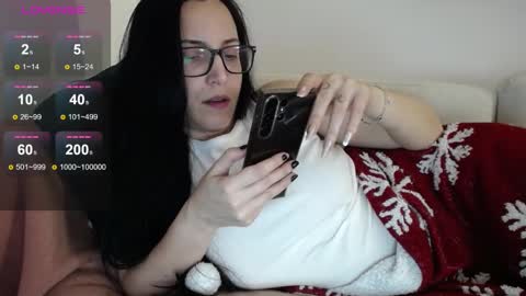 Jo online show from February 2025 12:49:02 AM