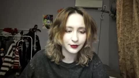 Joannatompson online show from February 2025 04:11:01 PM