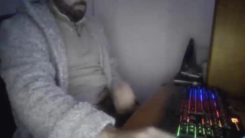 joaodias_18 online show from December 2024 06:53:01 PM