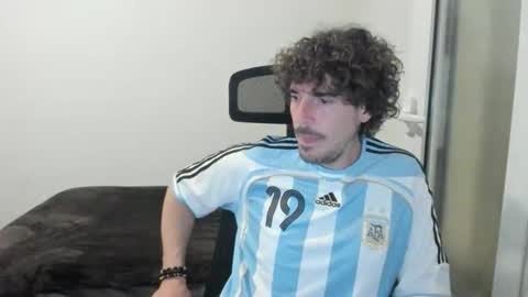 Snapshot of joaquin420_hot chatting on February 2026 10:33:01 PM joaquin420_hot online show from February 2026 10:33:01 PM