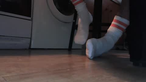 GUILLAUME feet and socks online show from January 2025 08:11:01 AM