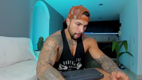 joe_esthetic online show from January 2025 02:43:02 AM