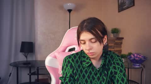 Sofia online show from January 2026 07:43:02 AM