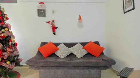 joelandalexa online show from December 2024 08:58:01 PM